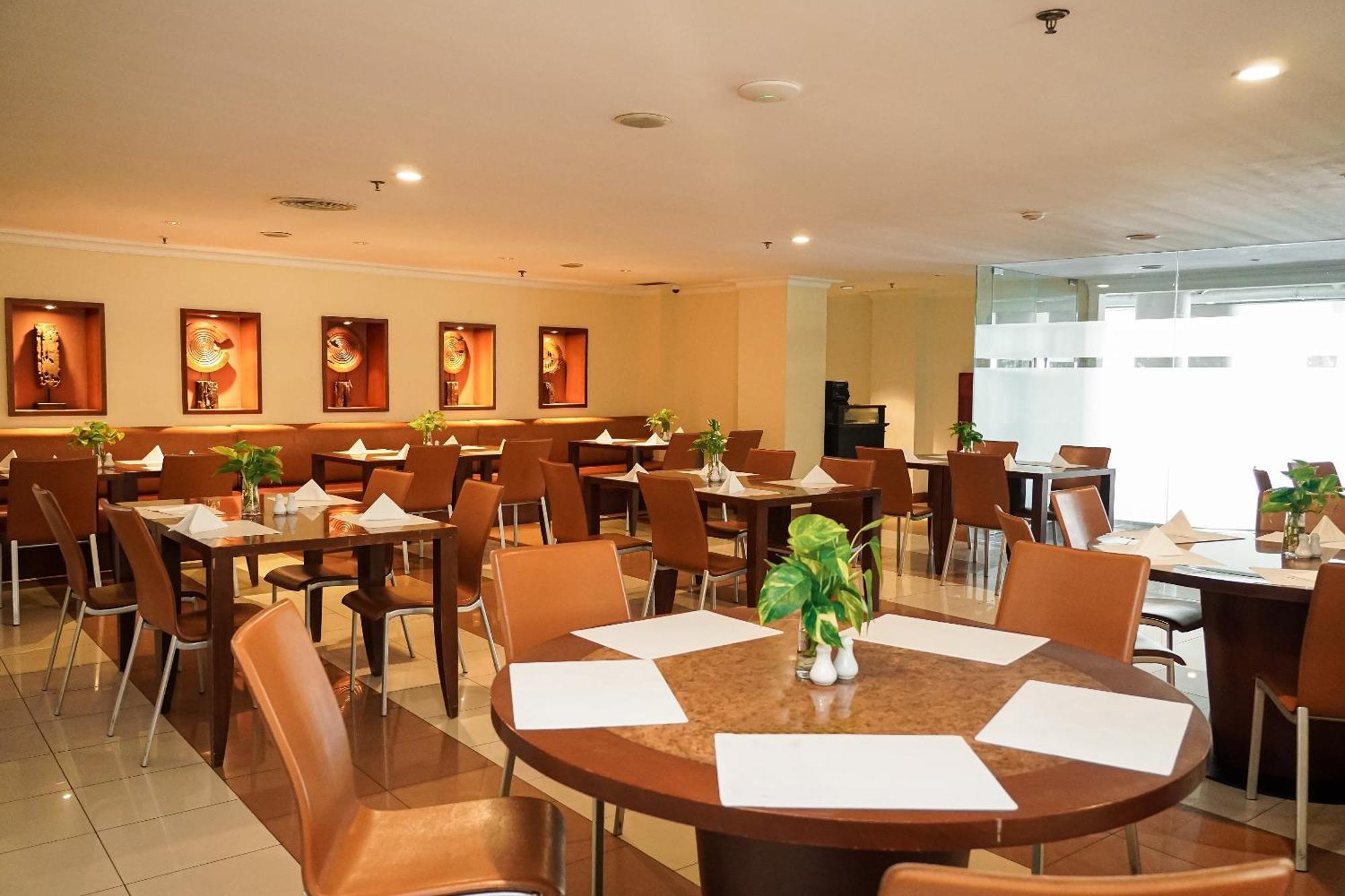Ap Premier Batam Hotel Nagoya Buitenkant foto